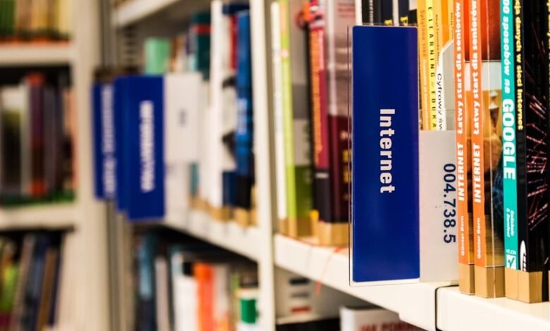 nuuhuujuu eccentric spelling article title